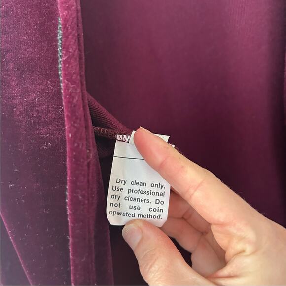 Vintage Choice by Butte Maroon Velvet Blazer Sz S - Picture 5 of 6